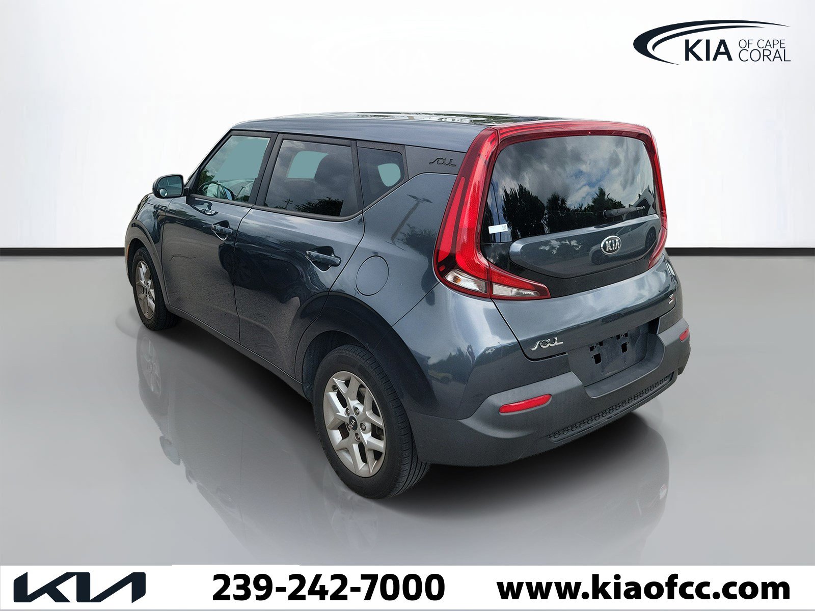 Used 2020 Kia Soul S FWD image 4