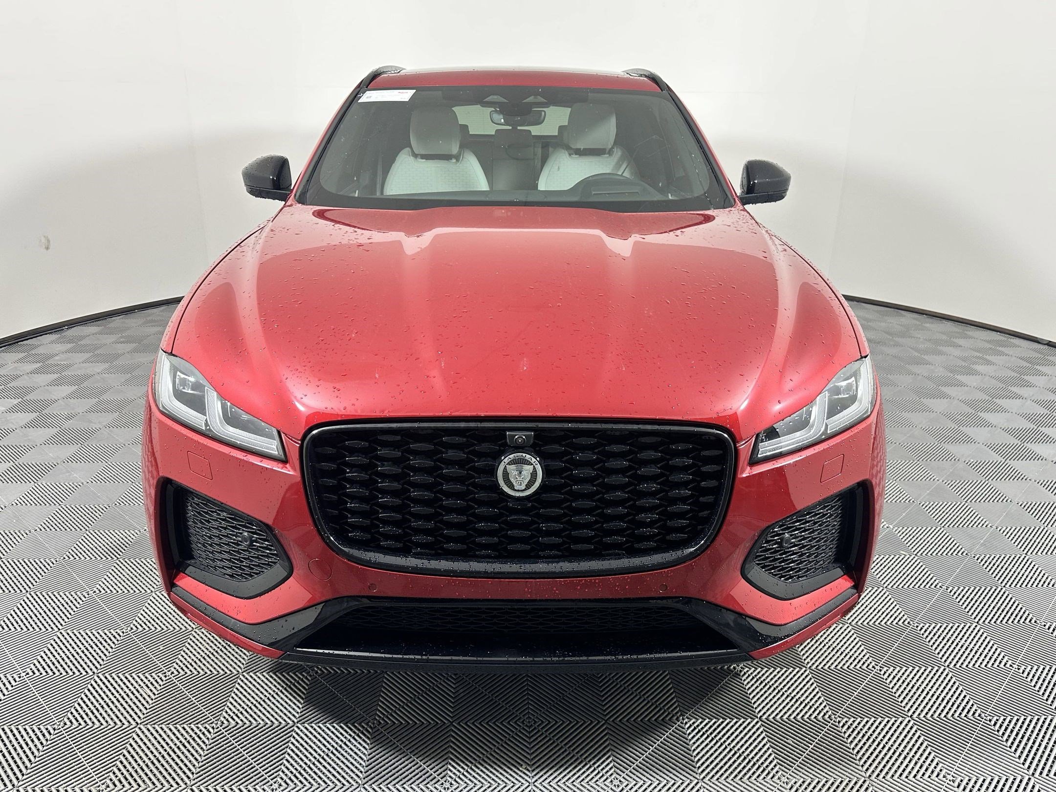 Used 2026 Jaguar F-PACE R-Dynamic S image 5