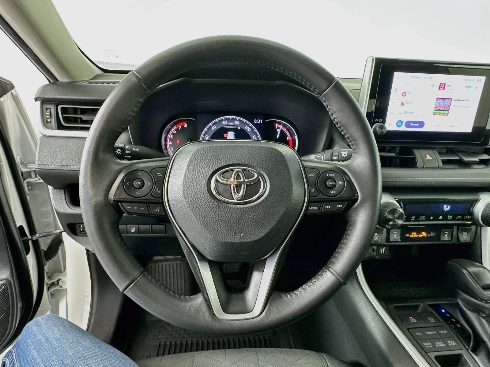 Used 2023 Toyota RAV4 XLE w/ XLE Grade Weather Package AWD/4WD image 12