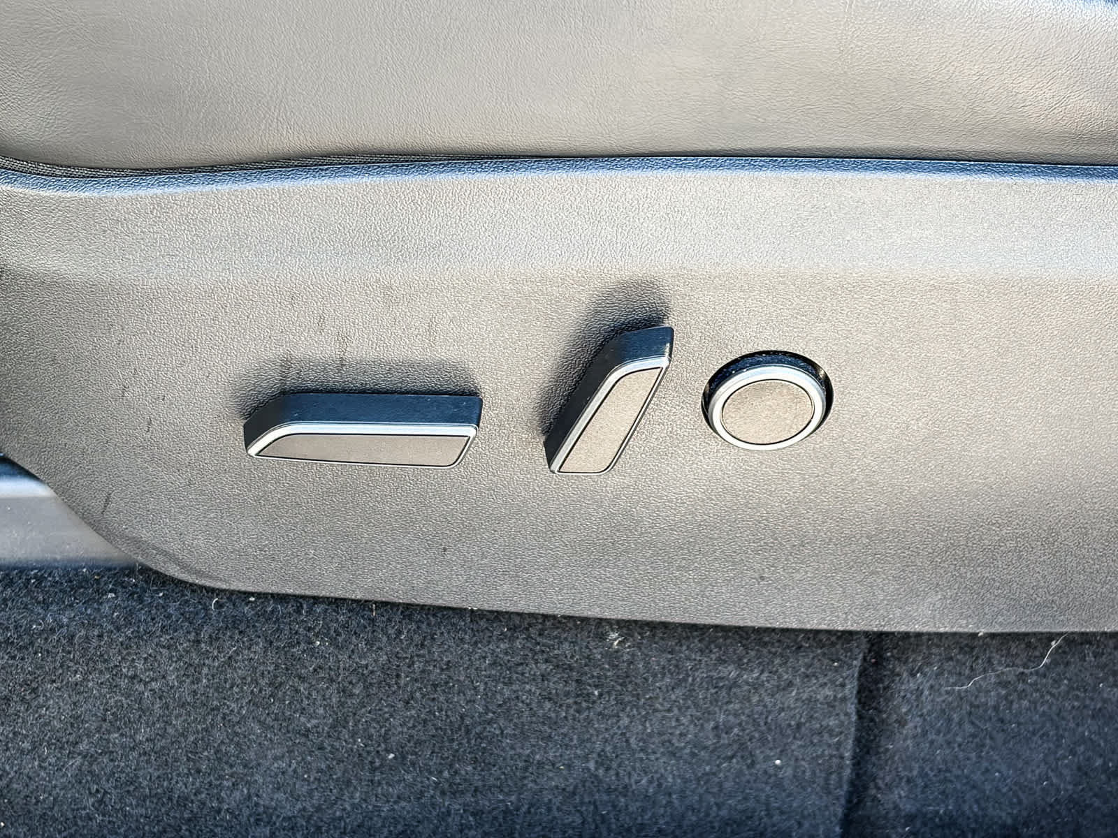 Used 2022 Tesla Model Y Performance AWD/4WD image 20