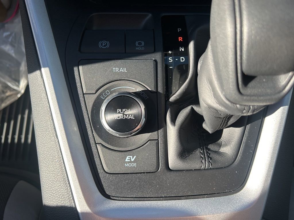 New 2025 Toyota RAV4 XLE image 8