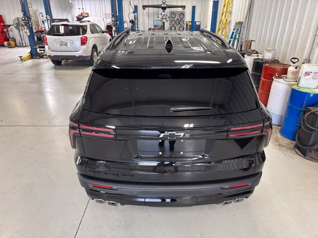 New 2027 Chevrolet Traverse LT w/ Midnight/Sport Edition AWD/4WD image 13