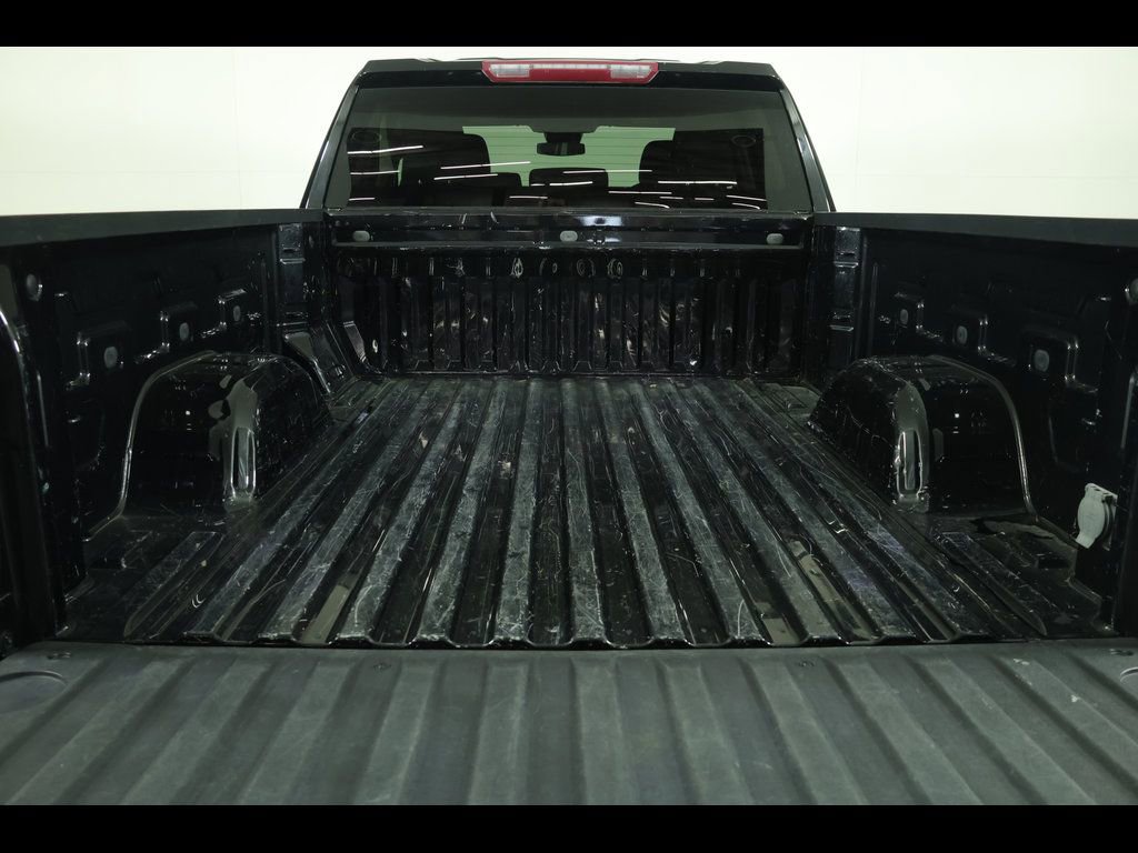 Used 2023 GMC Sierra 1500 Elevation image 18
