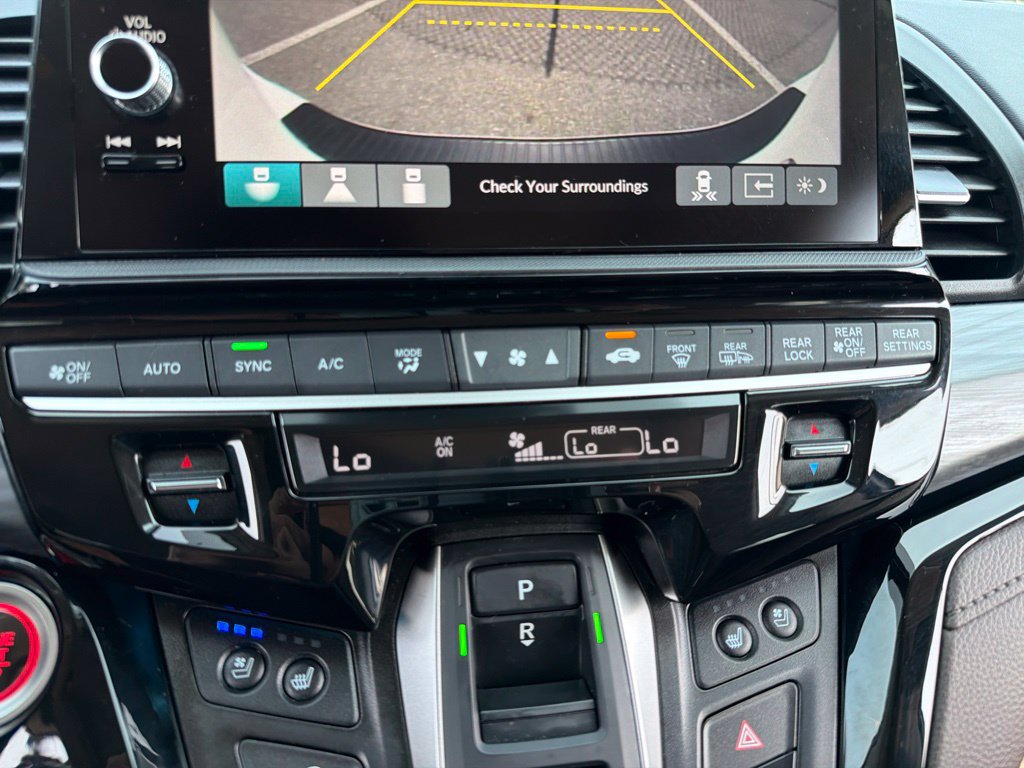 Used 2025 Honda Odyssey Elite image 16