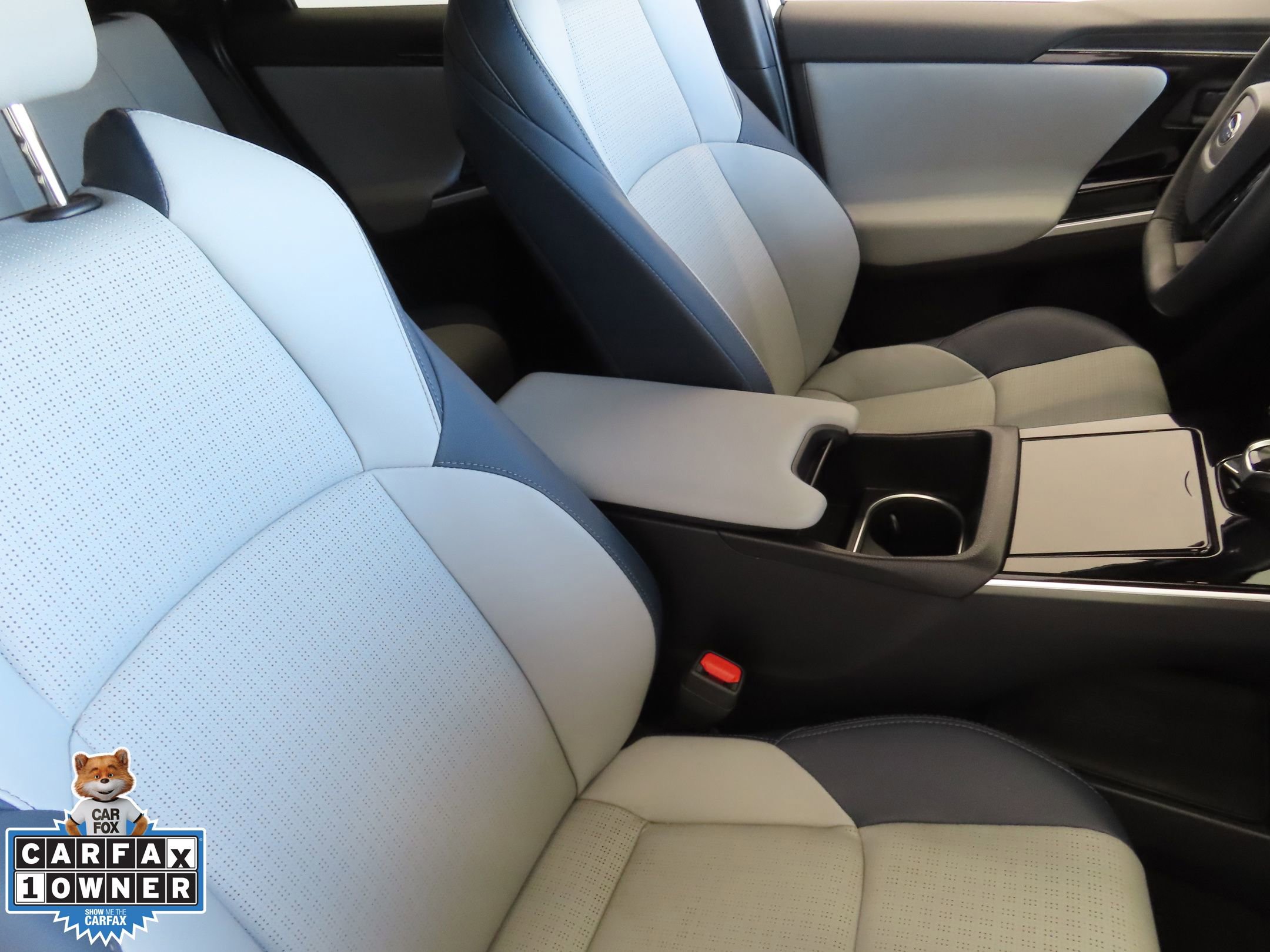 Used 2025 Subaru Solterra Limited image 27