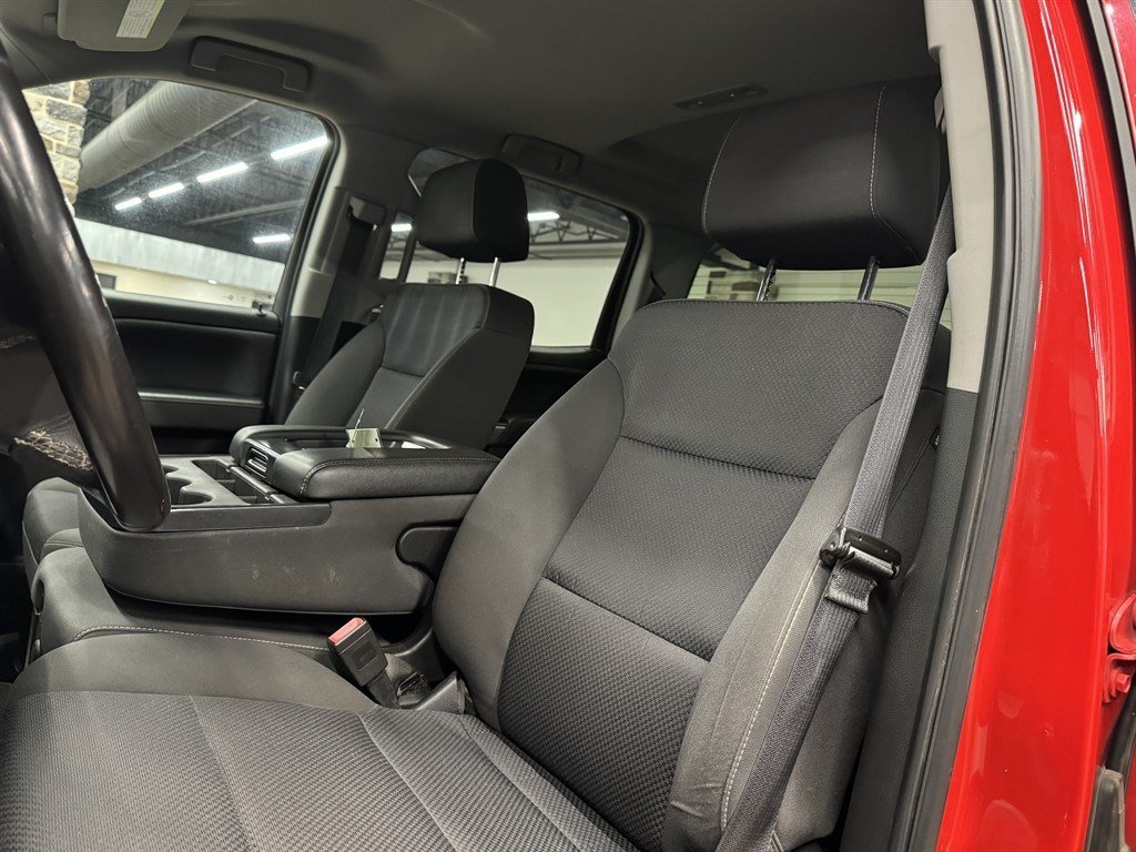 Used 2018 Chevrolet Silverado 2500 LT w/ LT Convenience Package AWD/4WD image 23