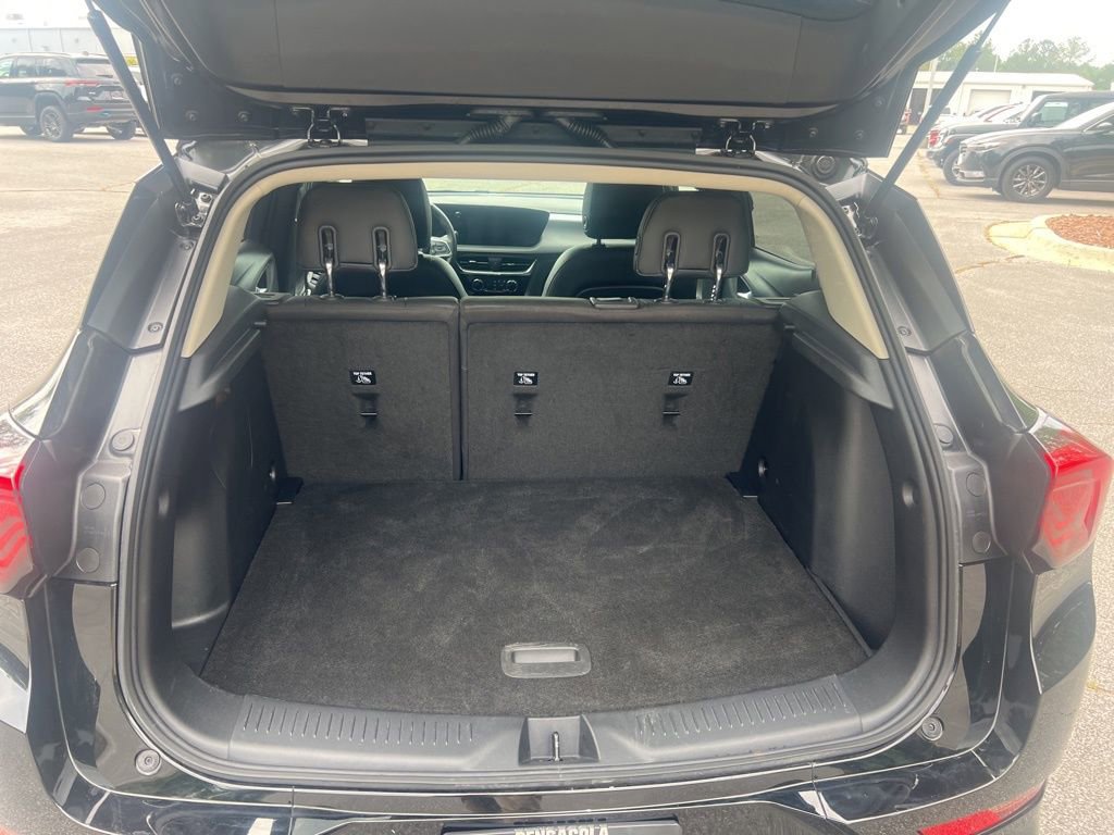 Used 2025 Buick Encore GX Sport Touring w/ Comfort Package FWD image 19