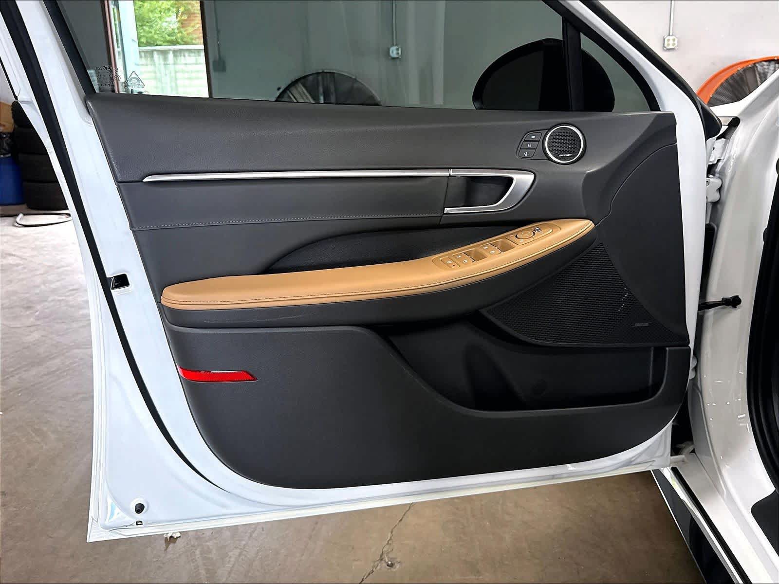 Used 2021 Hyundai Sonata Limited FWD image 24