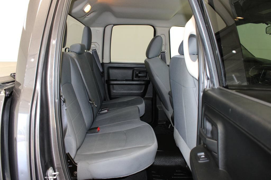 Used 2017 RAM 1500 Express AWD/4WD image 17