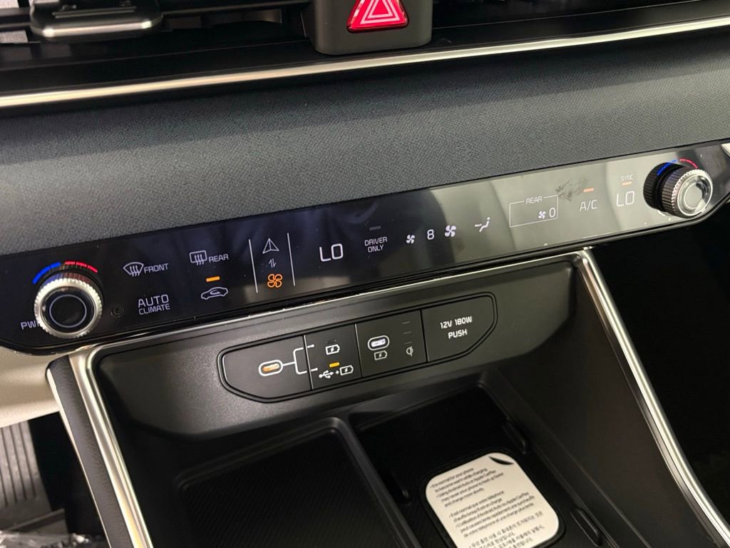 New 2026 Kia Carnival EX image 28