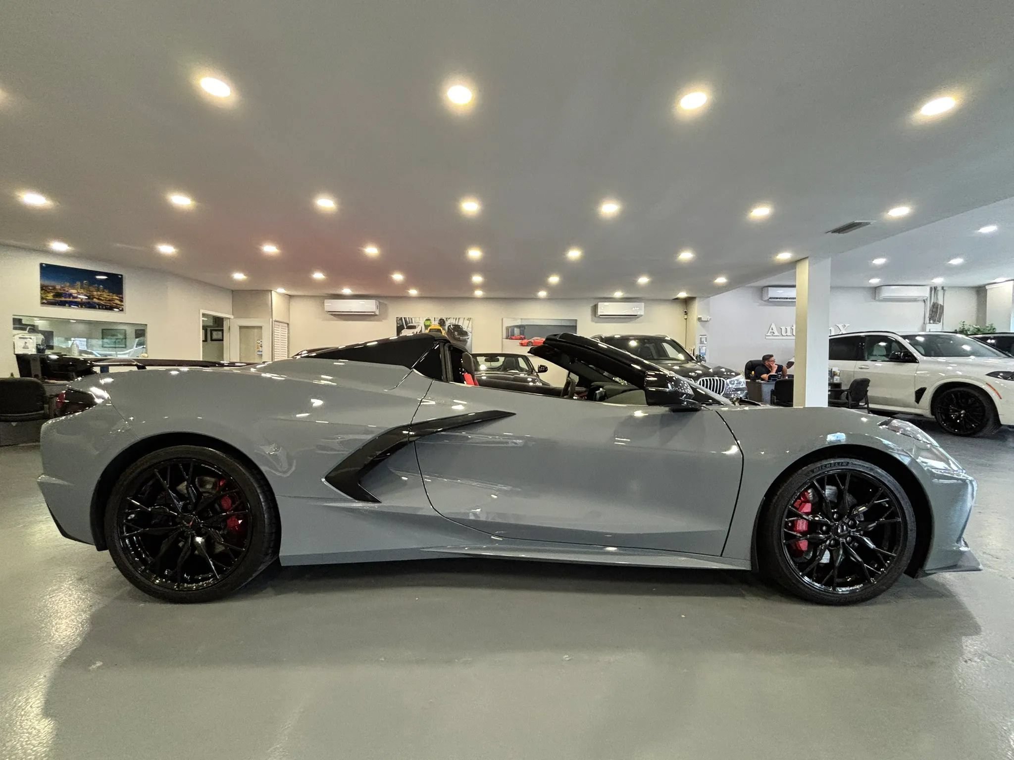 Used 2025 Chevrolet Corvette Stingray Preferred Conv w/ Z51 Performance Package RWD image 47