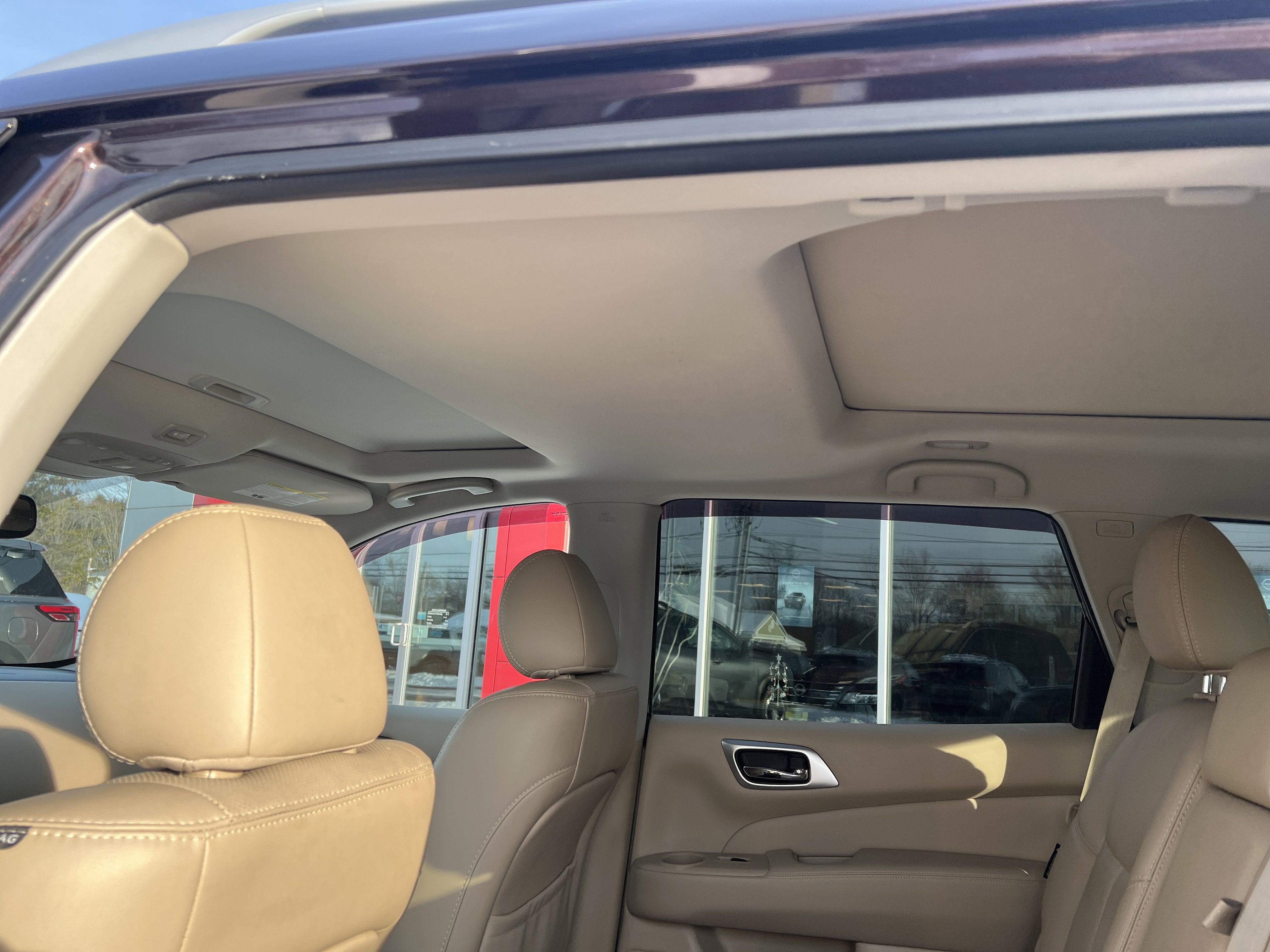 Used 2019 Nissan Pathfinder Platinum image 6