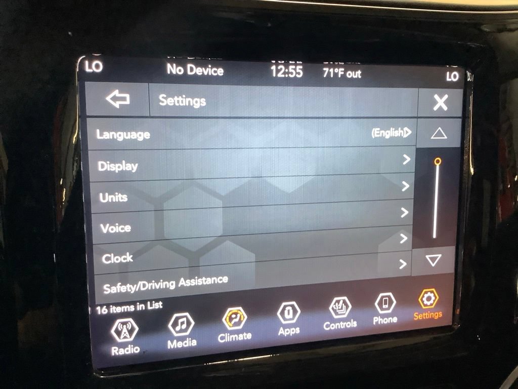 Certified 2019 Jeep Cherokee Limited AWD/4WD image 42