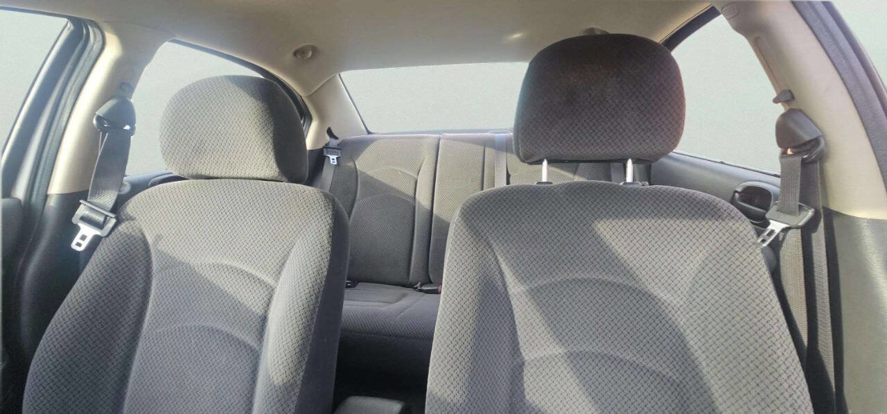 Used 2005 Chrysler Sebring Sedan image 9