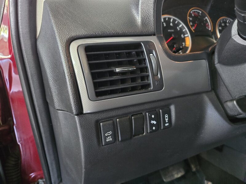 Used 2012 Nissan Armada SV AWD/4WD image 22