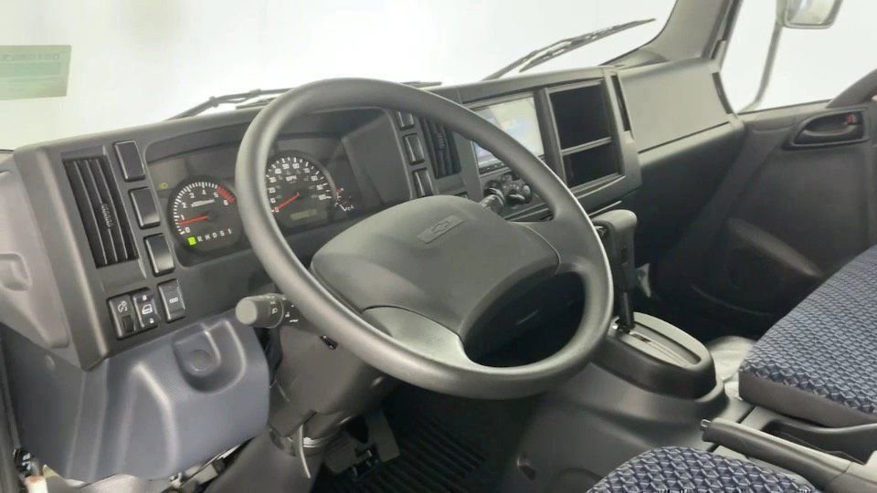 New 2025 Chevrolet Low Cab Forward image 16