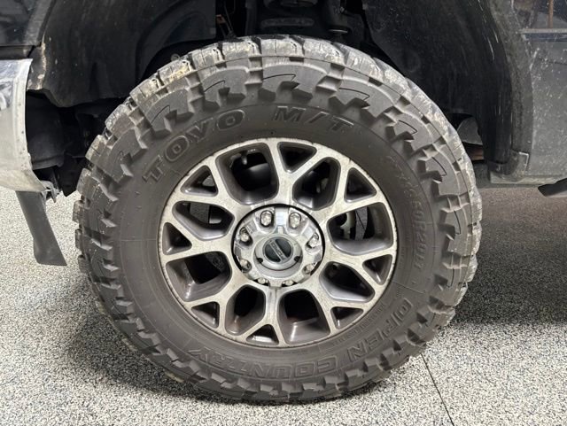 Used 2022 Ford F250 Lariat w/ Lariat Ultimate Package AWD/4WD image 3