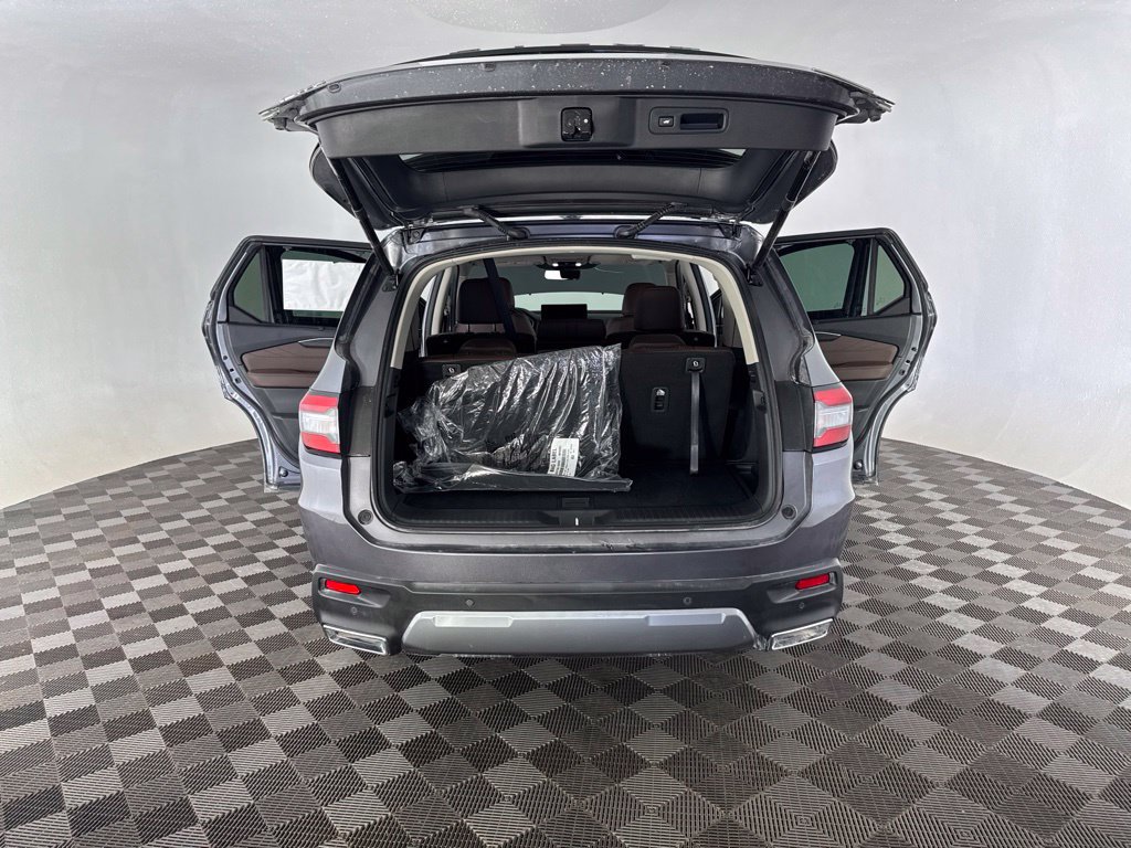 Certified 2026 Honda Pilot Touring image 17