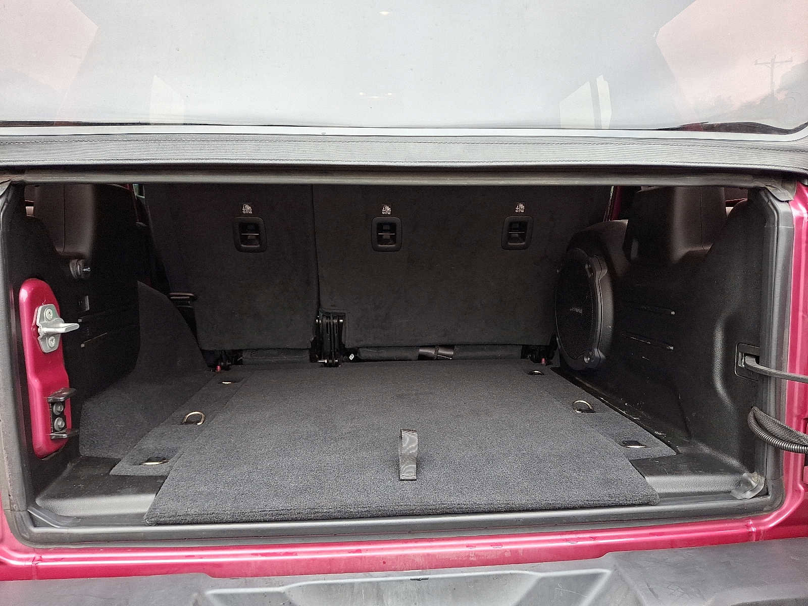 Used 2022 Jeep Wrangler Unlimited Rubicon w/ Cold Weather Group image 28