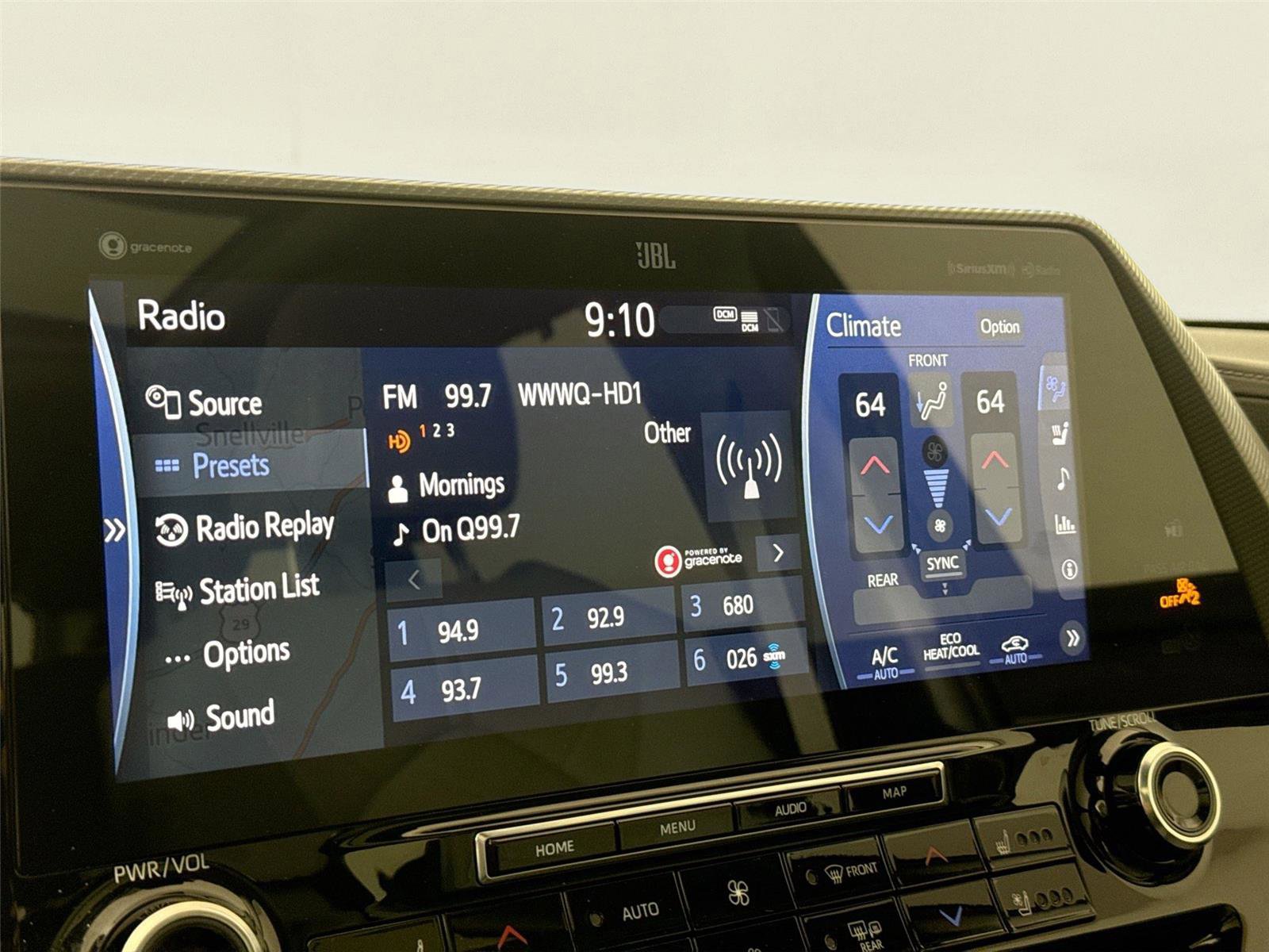 Used 2022 Toyota Highlander Platinum FWD image 25