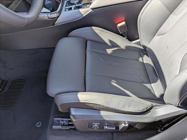 Used 2026 BMW X3 xDrive30 w/ Premium Package image 4