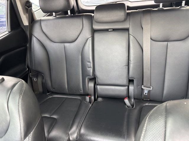 Used 2019 Hyundai Santa Fe Ultimate w/ Cargo Package image 34