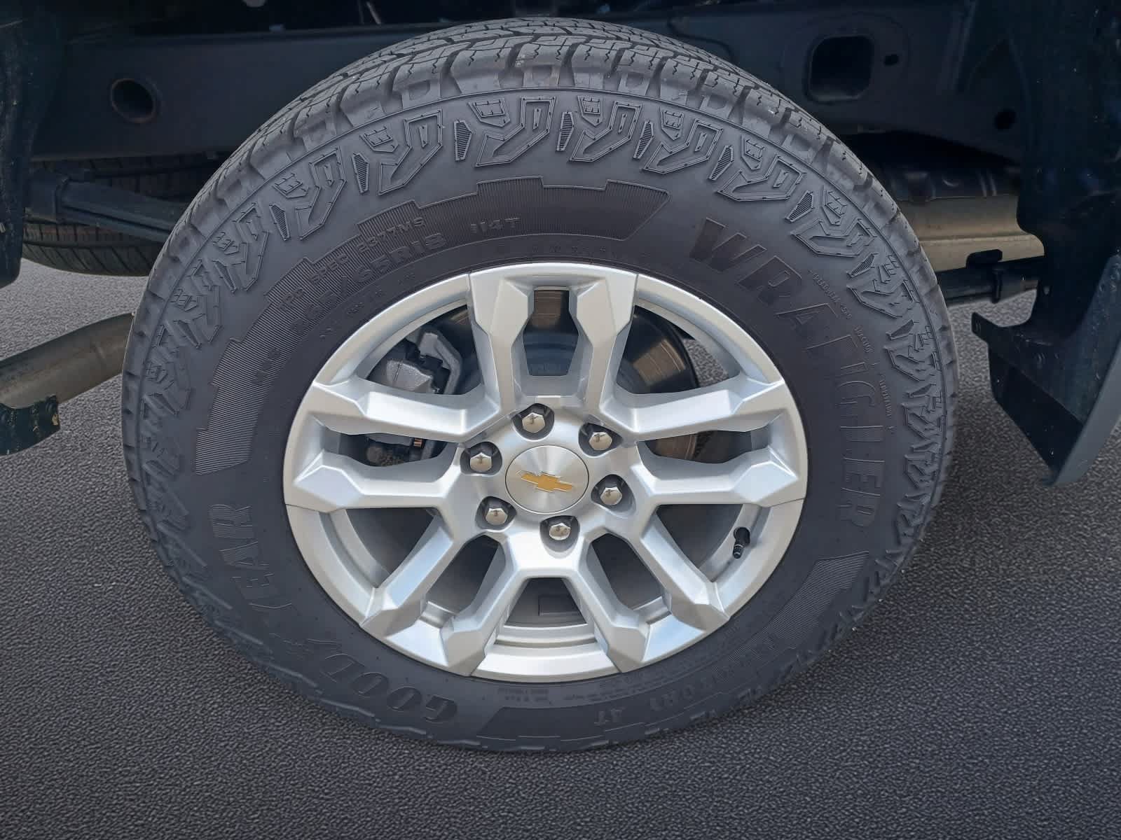 Used 2026 Chevrolet Silverado 1500 LT AWD/4WD image 26