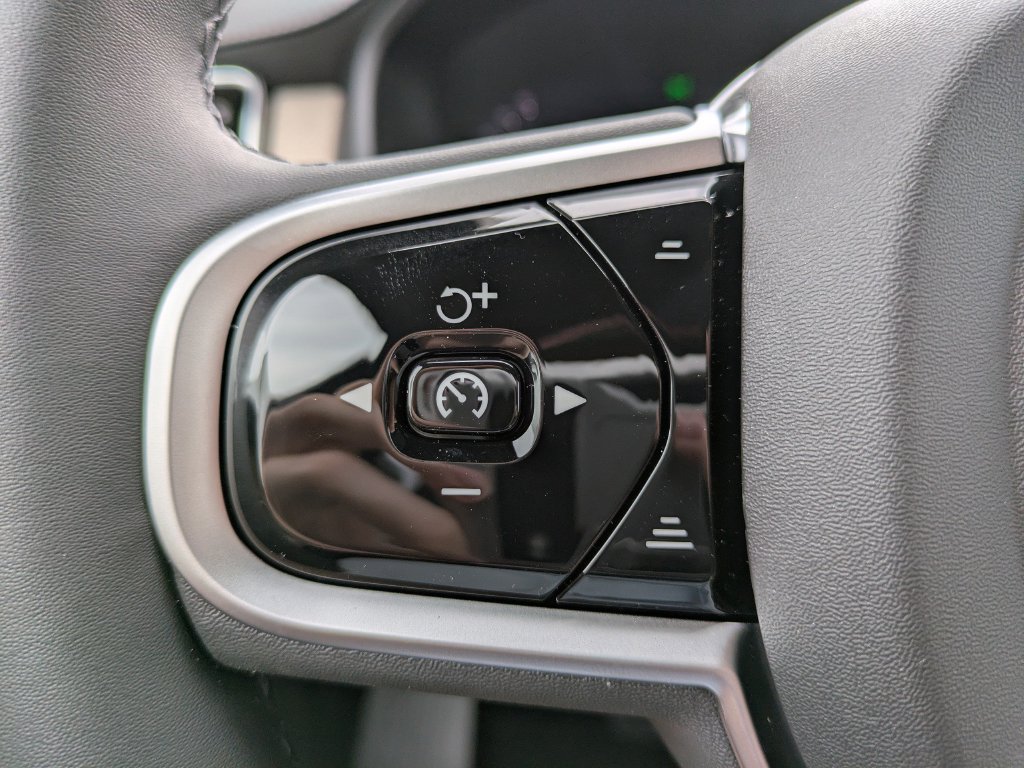 New 2026 Volvo XC90 T8 Ultra w/ Protection Package Premier AWD/4WD image 24