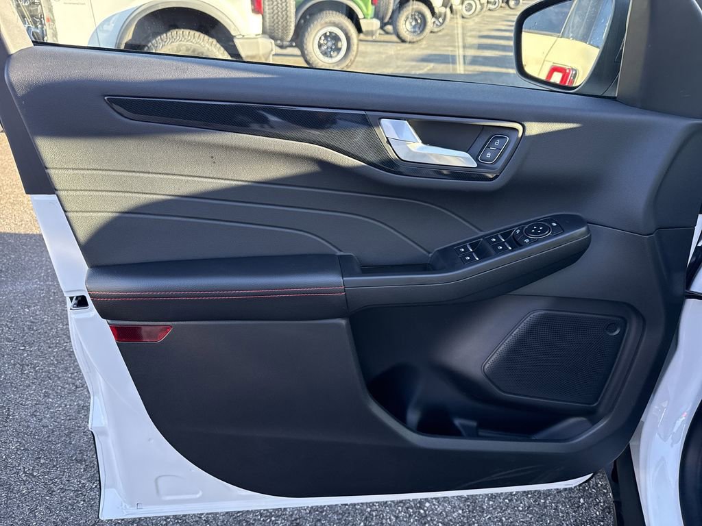 New 2026 Ford Escape ST-Line w/ Tech Pack #1 image 10