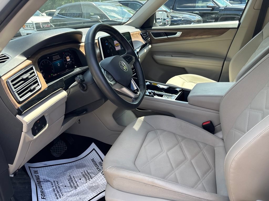 Used 2024 Volkswagen Atlas SE AWD/4WD image 9