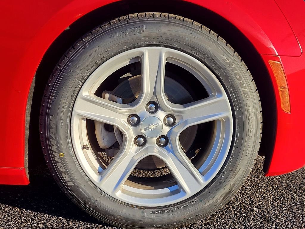 Used 2023 Chevrolet Camaro LT image 30