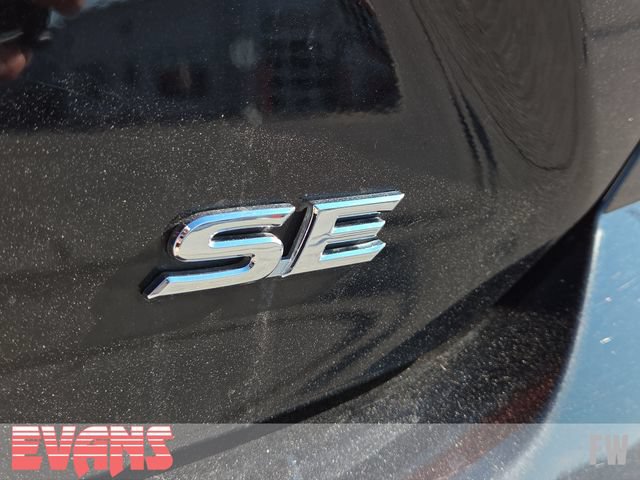 Certified 2025 Toyota Camry SE FWD image 3