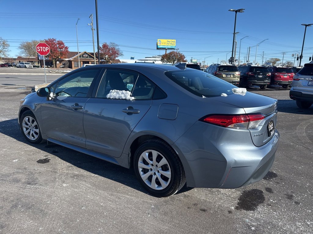 Used 2024 Toyota Corolla LE image 4