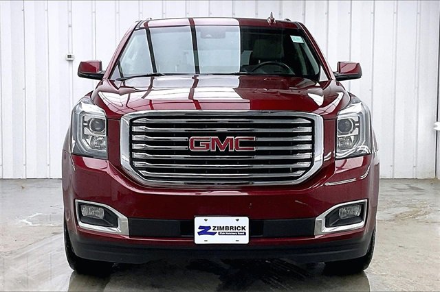 Used 2017 GMC Yukon SLT w/ Premium Edition image 3