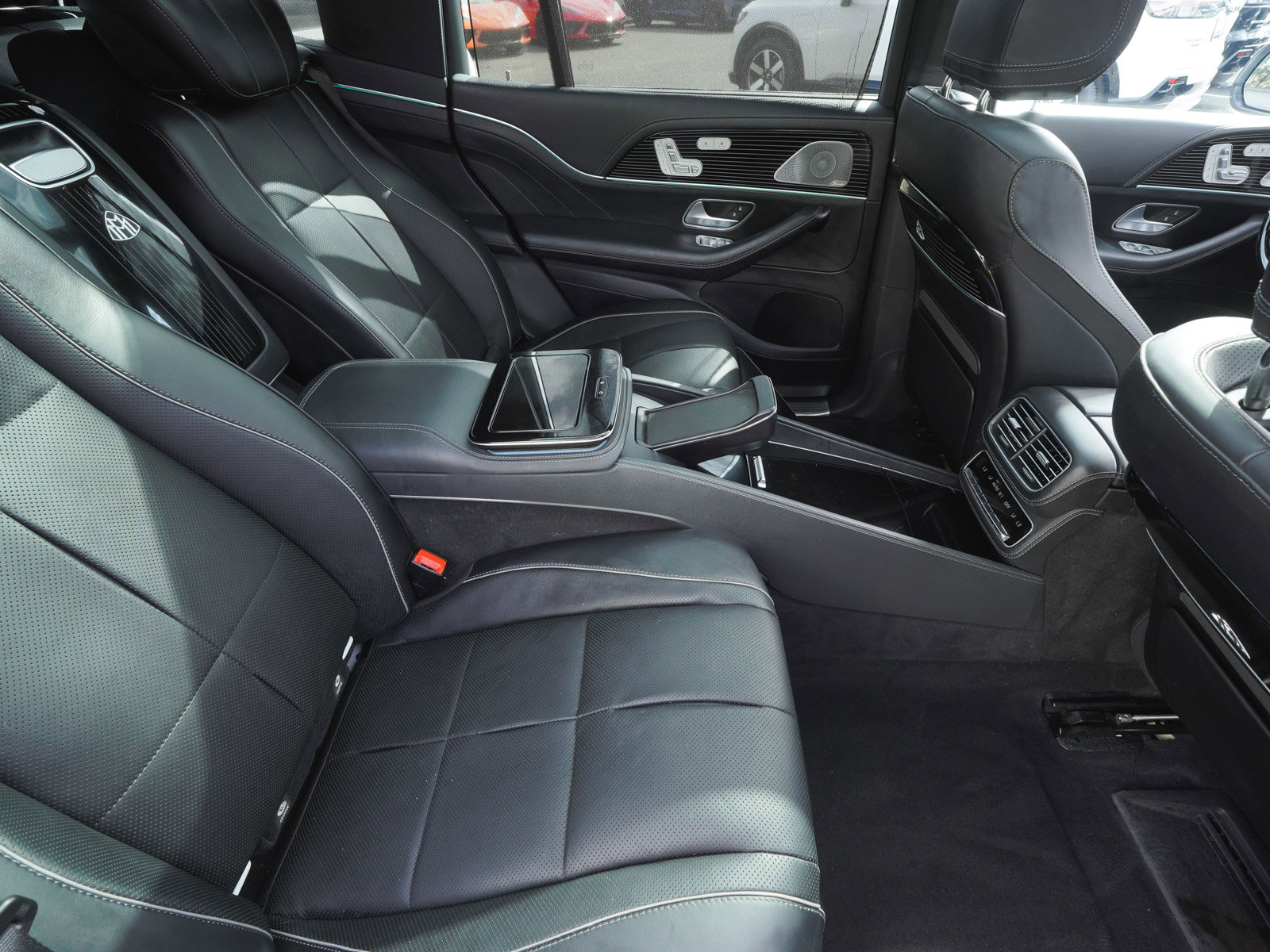 Used 2023 Mercedes-Benz Maybach GLS 600 4MATIC image 52