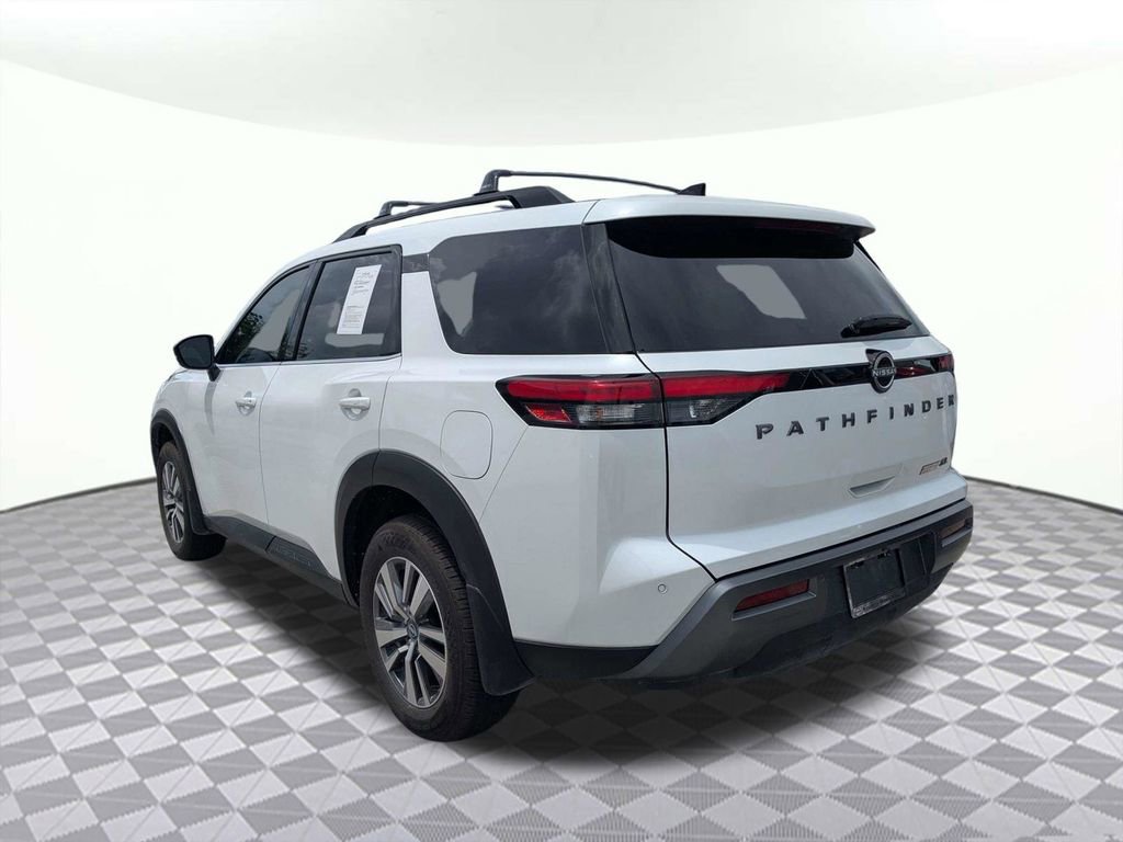 Used 2026 Nissan Pathfinder SL FWD image 5