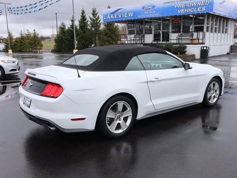 Used 2020 Ford Mustang Premium image 6