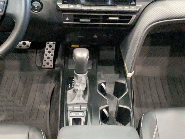 Used 2025 Toyota Camry SE FWD image 14