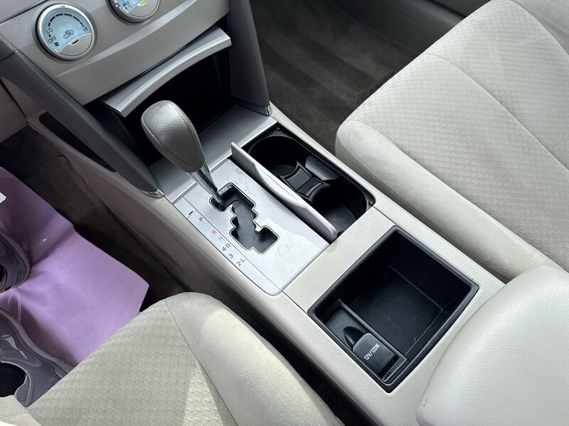 Used 2009 Toyota Camry LE FWD image 31