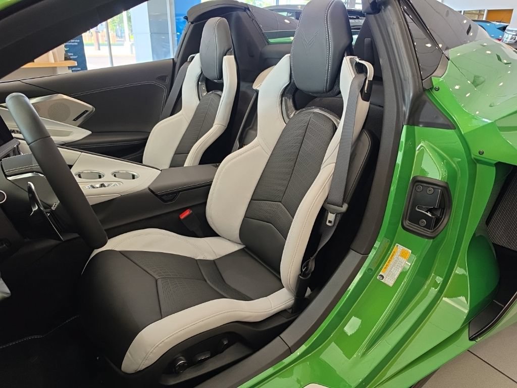 New 2027 Chevrolet Corvette Z06 RWD image 12