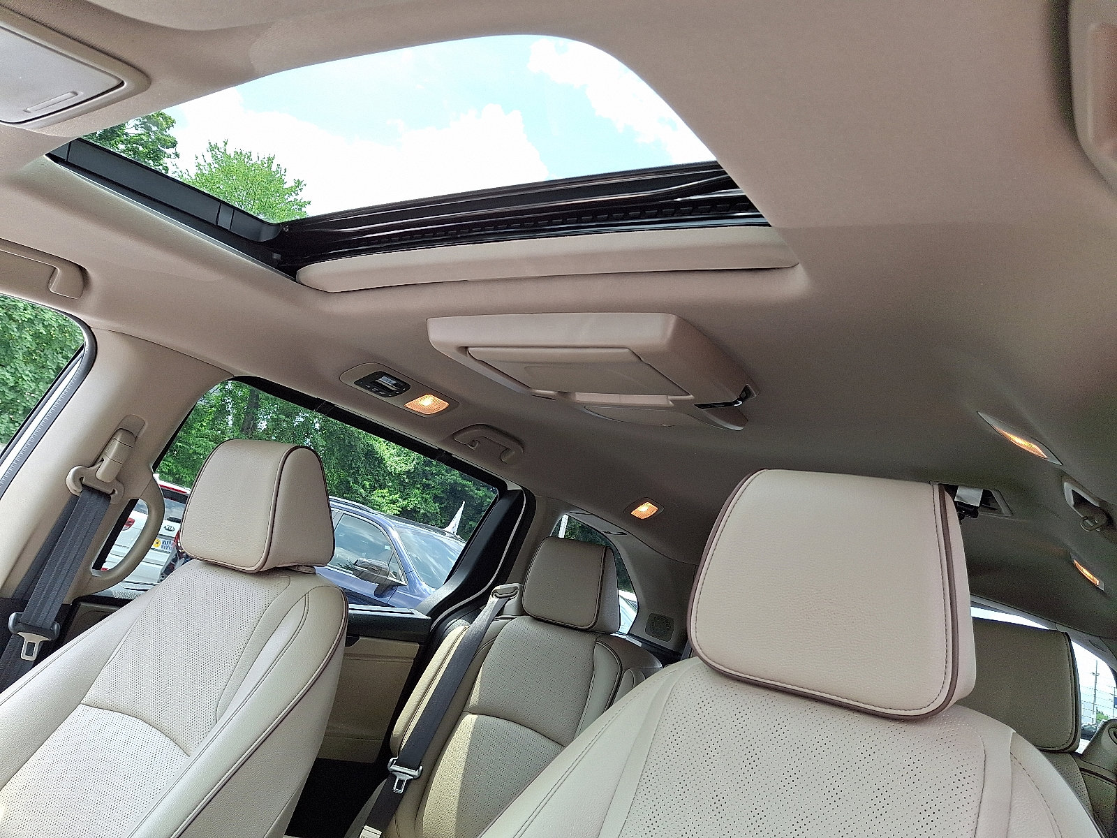 Certified 2023 Honda Odyssey Elite image 12