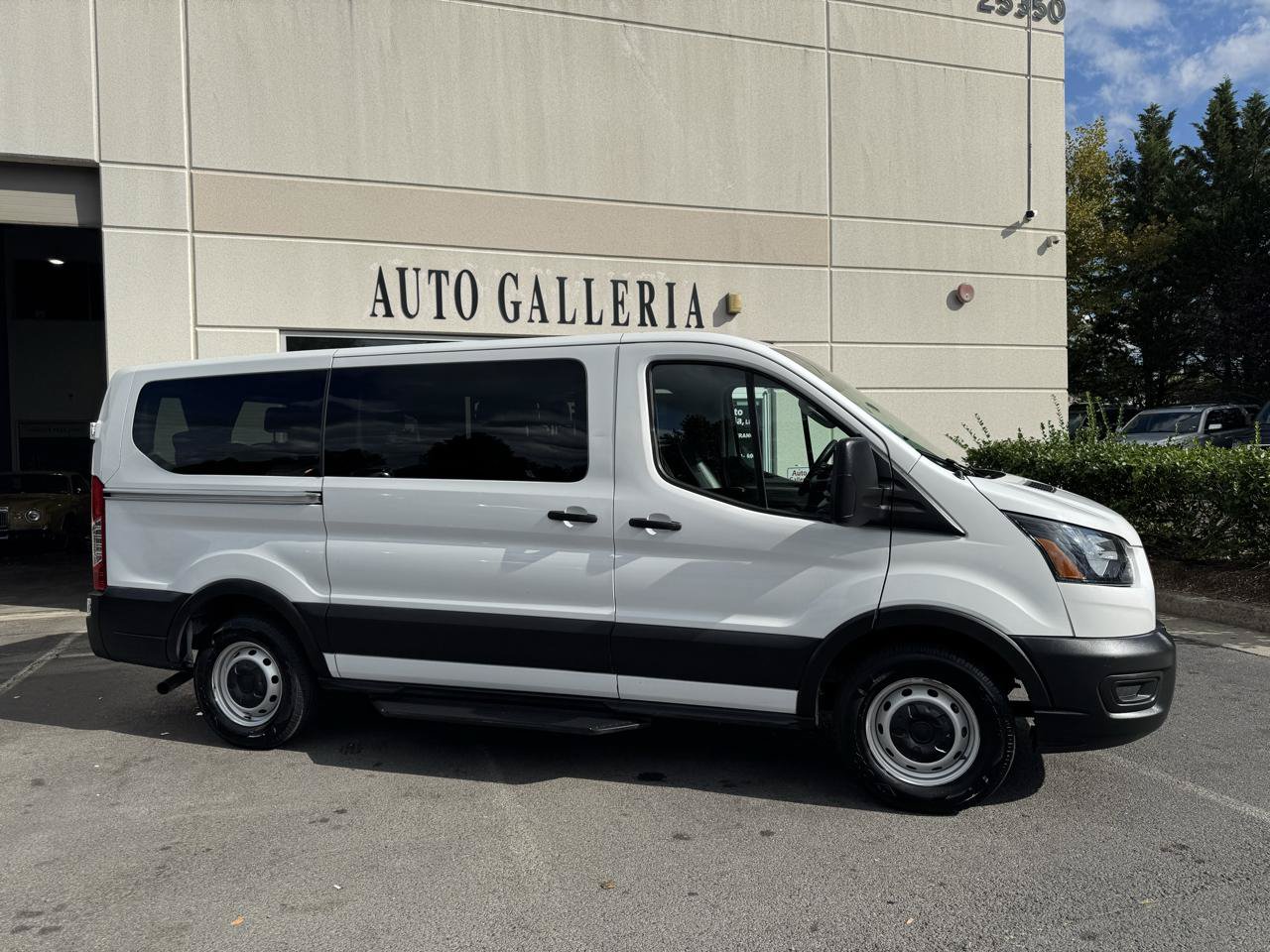 Used 2021 Ford Transit 150 XL RWD image 3