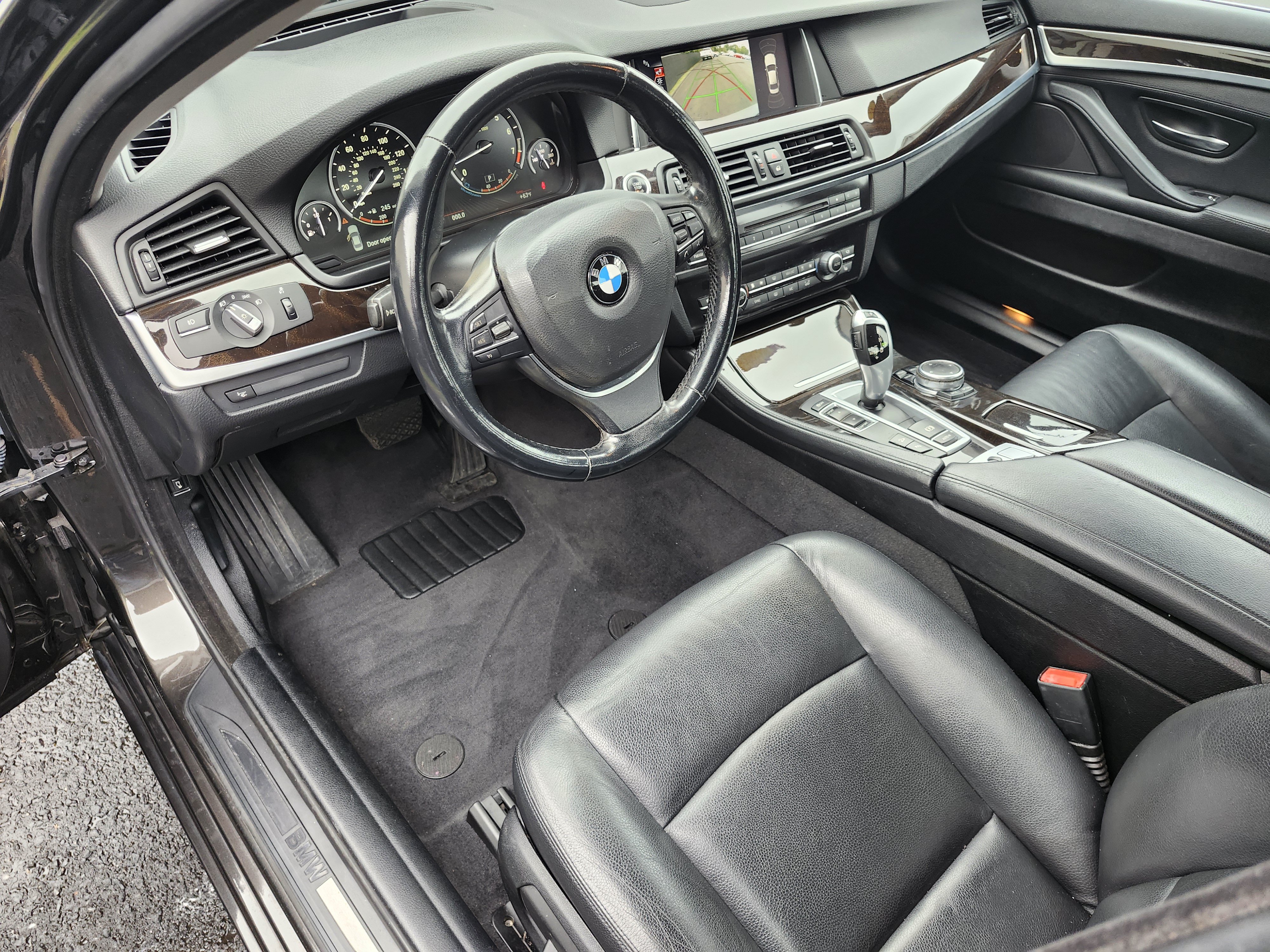 Used 2015 BMW 528i xDrive Sedan AWD/4WD image 4