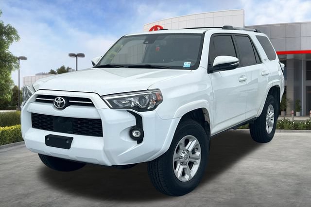 Used 2024 Toyota 4Runner SR5 Premium w/ SR5 Premium Package AWD/4WD image 3
