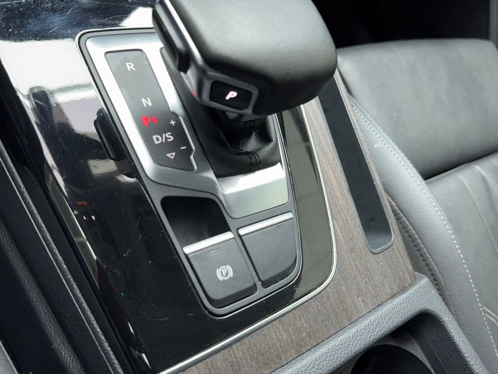Used 2024 Audi Q5 2.0T Premium image 32