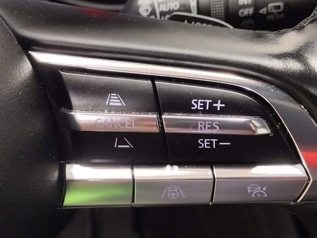 Used 2021 MAZDA MAZDA3 Hatchback w/Premium Plus Pkg image 28