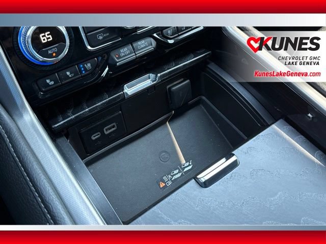 Used 2024 GMC Yukon Denali AWD/4WD image 33