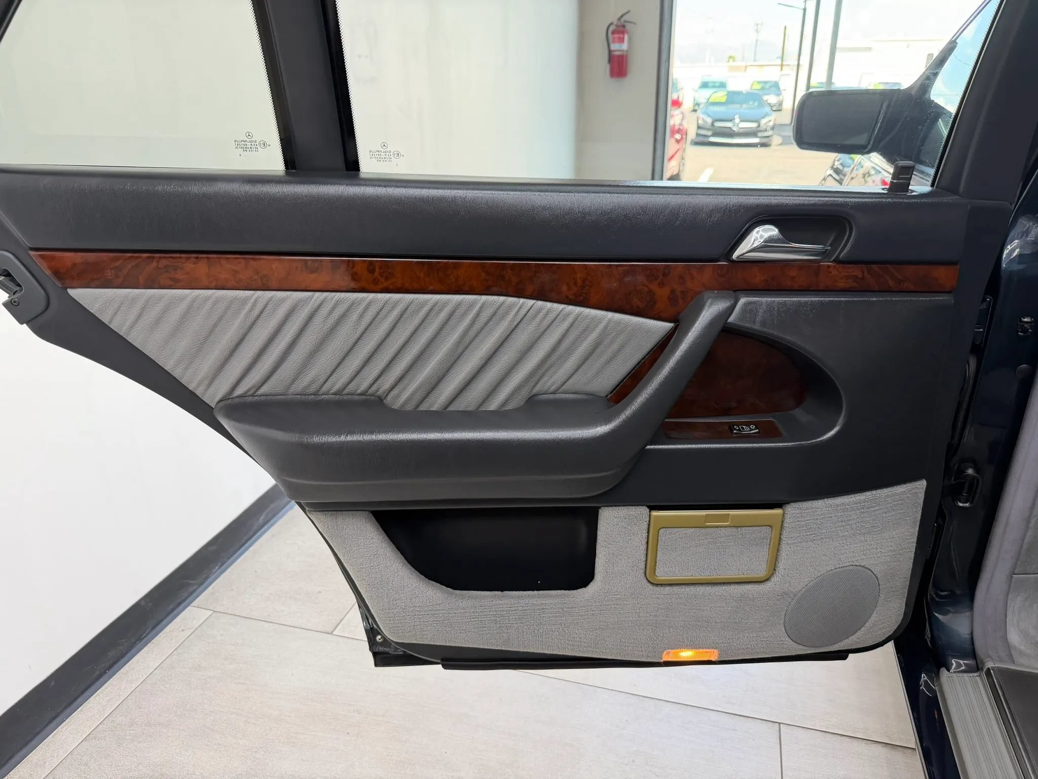 Used 1997 Mercedes-Benz S 420 image 21