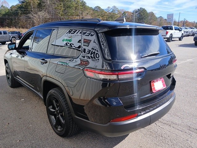 Used 2023 Jeep Grand Cherokee L Laredo image 6