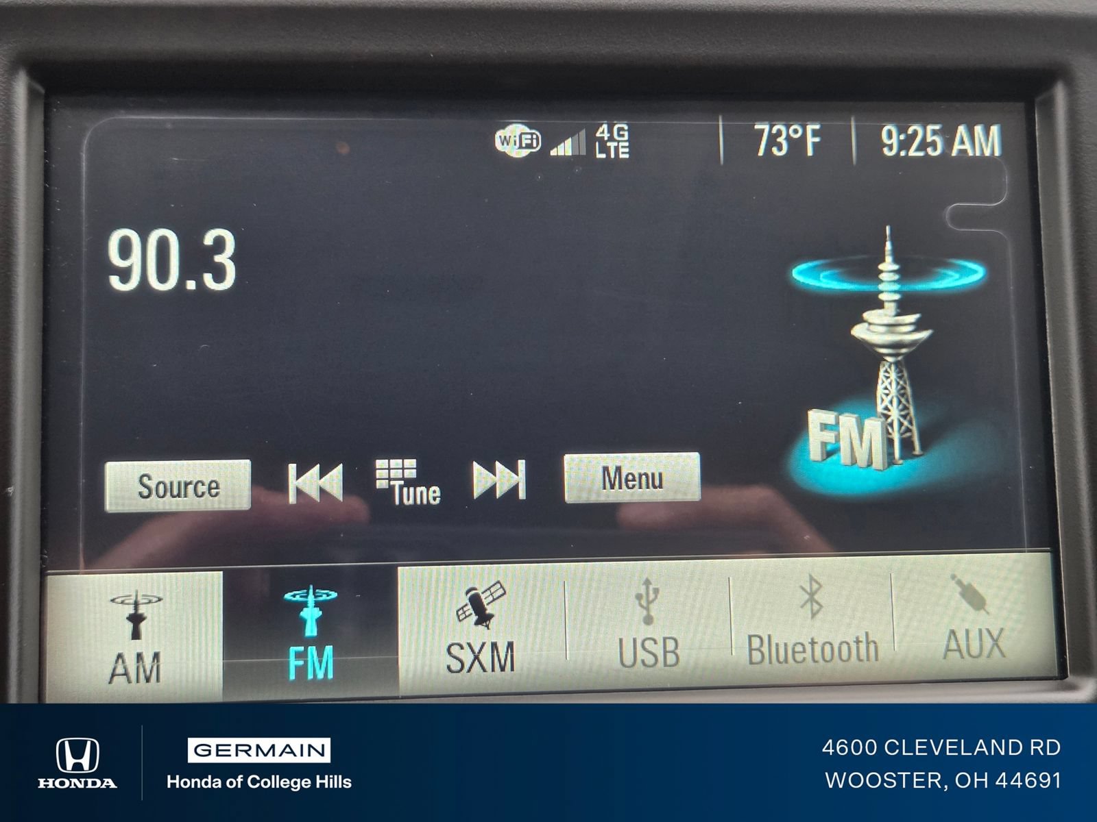 Used 2018 Chevrolet Equinox LT FWD image 8